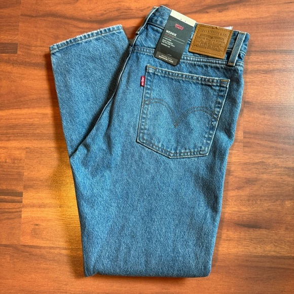 Levi’s Wedgie Icon Fit Ankle Jeans Button-Fly - Picture 6 of 12